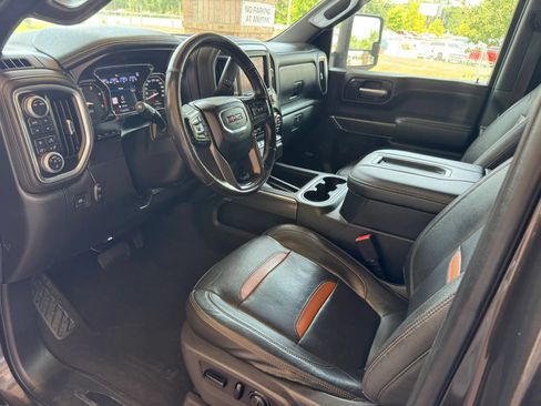Used 2020 GMC Sierra 3500 AT4 w/ Technology Package AWD/4WD image 14
