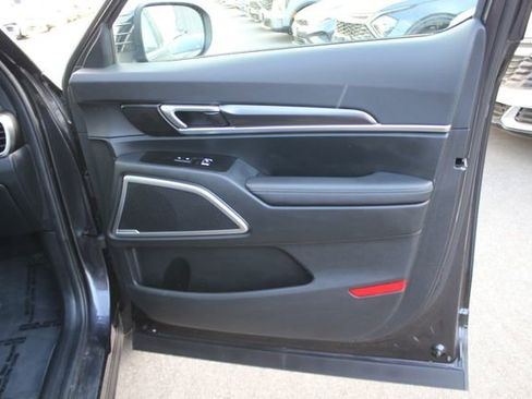Used 2025 Kia Telluride S AWD/4WD image 33