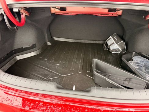 Used 2024 Hyundai Elantra Blue image 23