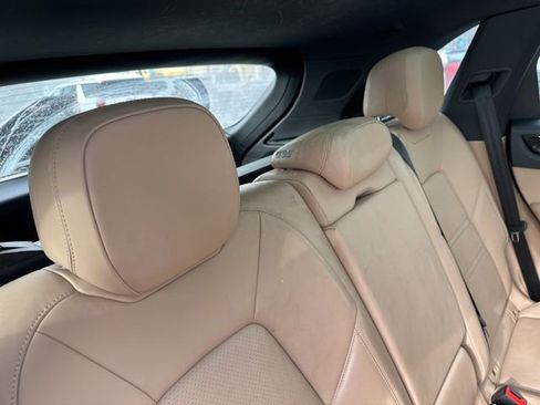 Used 2022 Porsche Cayenne image 10