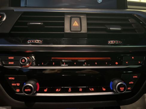 Used 2018 BMW X3 M40i image 10