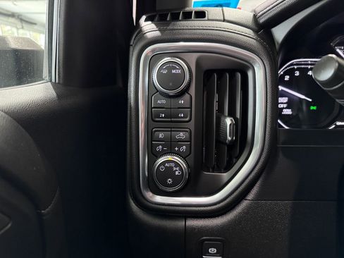 Used 2021 GMC Sierra 1500 Elevation w/ Preferred Package image 26