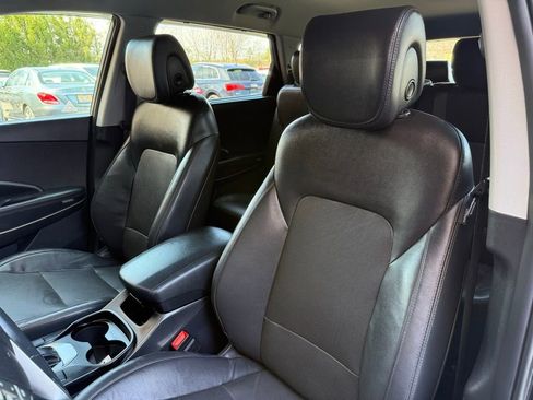 Used 2017 Hyundai Santa Fe SE w/ SE Premium Package 02 AWD/4WD image 10