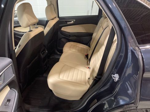 Used 2022 Ford Edge ST-Line image 17