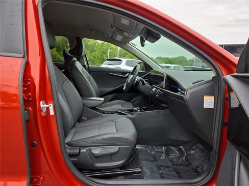 Certified 2023 Kia Niro Wind w/ Wind Preserve Package FWD image 25