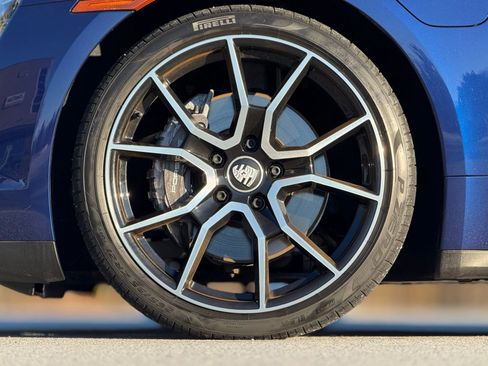 Used 2022 Porsche Taycan image 17