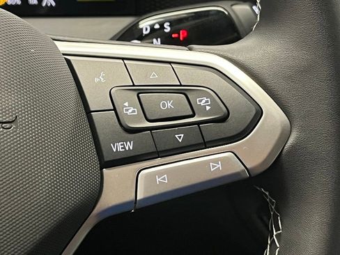 New 2025 Volkswagen Tiguan S AWD/4WD image 26