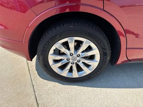 Used 2018 Buick Envision Essence w/ LPO, Cargo Package FWD image 8