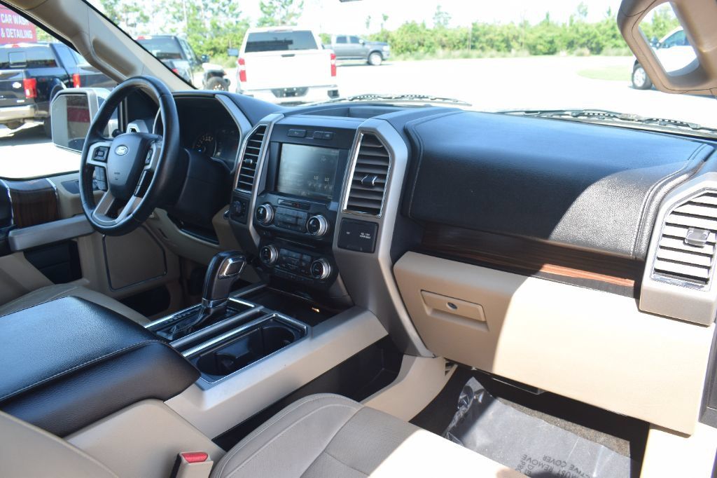 Used 2015 Ford F150 Lariat w/ Equipment Group 502A Luxury AWD/4WD image 12