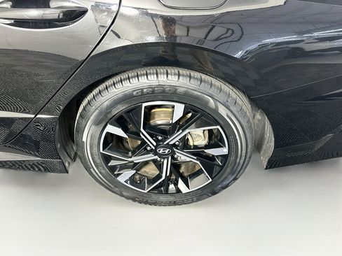 Used 2025 Hyundai Sonata SEL FWD image 11