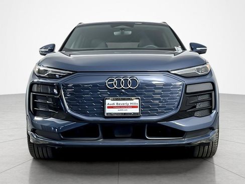 Used 2025 Audi Q6 e-tron Premium w/ Convenience Package image 8