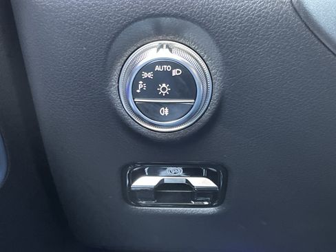 New 2026 Mercedes-Benz C 43 AMG 4MATIC Sedan image 23