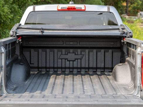 Used 2022 Chevrolet Colorado LT AWD/4WD image 37