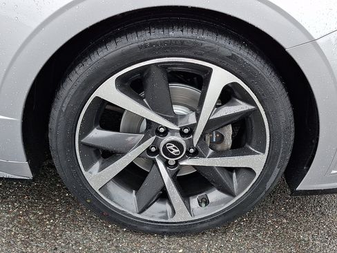 Used 2023 Hyundai Sonata SEL Plus w/ Preferred Accessory Package FWD image 9