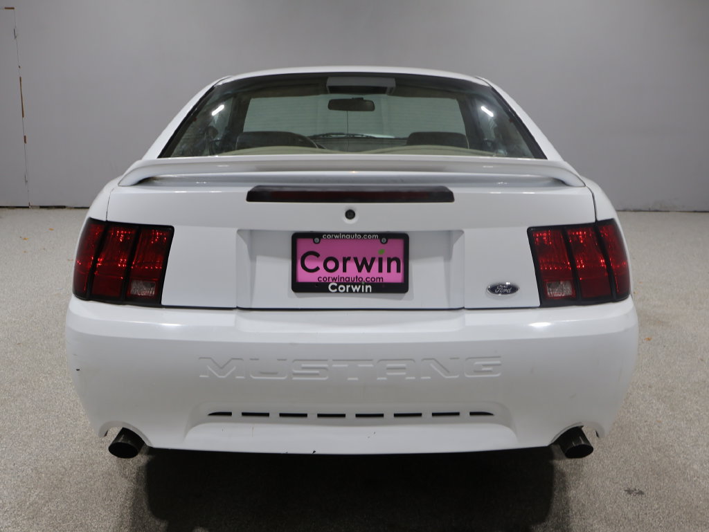 Used 1999 Ford Mustang Coupe RWD image 9