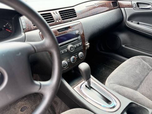Used 2014 Chevrolet Impala Limited LS FWD image 15