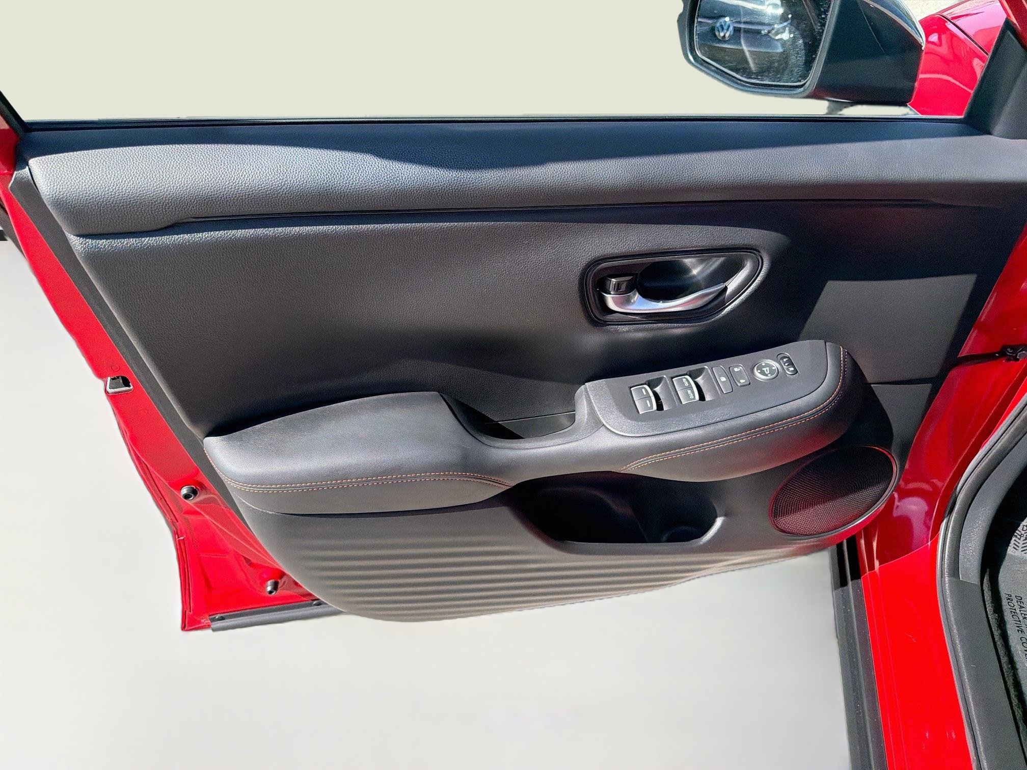 Certified 2025 Honda HR-V Sport image 19
