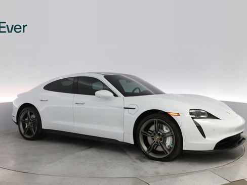 Used 2022 Porsche Taycan 4S image 5