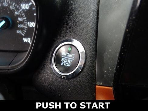 Used 2018 Ford EcoSport SES w/ SES Cold Weather Package image 9