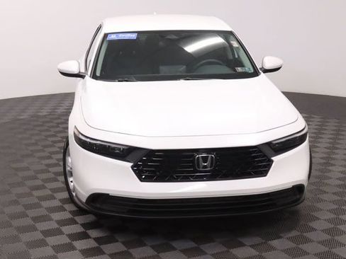 Certified 2025 Honda Accord LX image 3