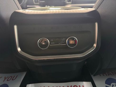 Used 2025 Ford Expedition Active image 23