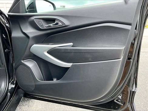 New 2026 Chevrolet Trax LS w/ LS Convenience Package FWD image 29