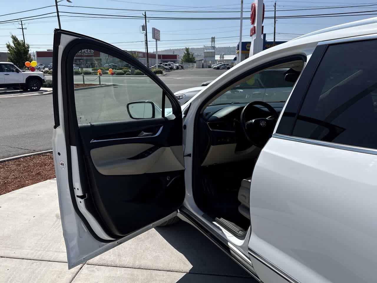 Used 2021 Buick Enclave Essence AWD/4WD image 10