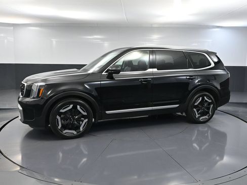 Used 2023 Kia Telluride EX X-Line AWD/4WD image 9