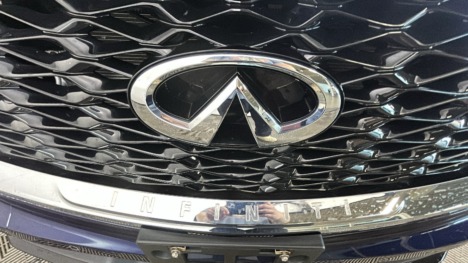 Used 2024 INFINITI QX60 Luxe AWD/4WD image 8