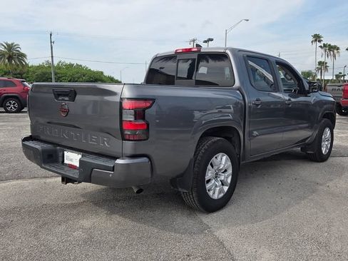 Used 2022 Nissan Frontier SV AWD/4WD image 3