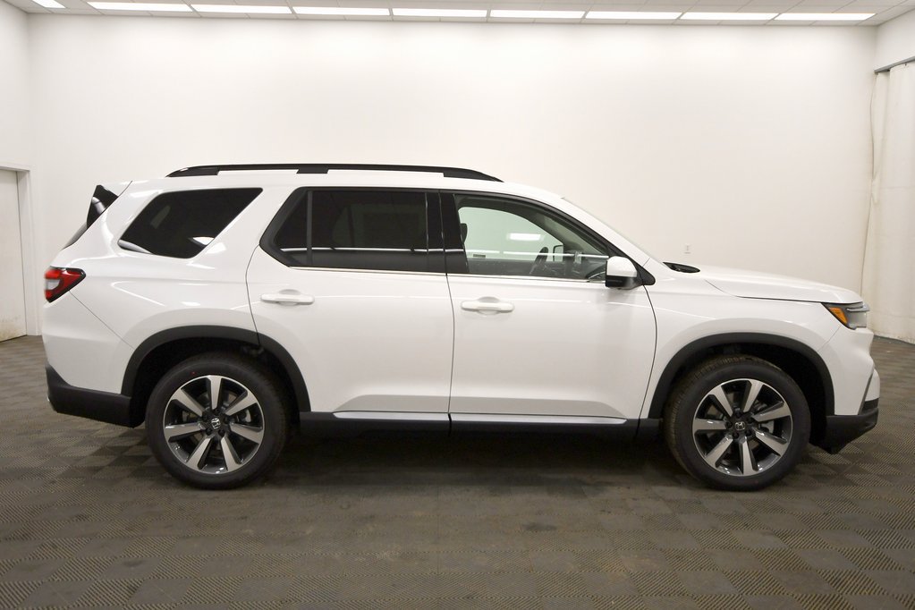 Used 2025 Honda Pilot Elite image 8