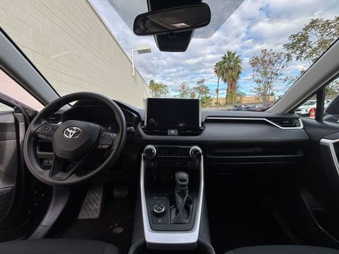 Used 2025 Toyota RAV4 LE image 33