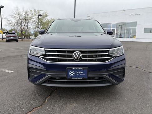 Used 2023 Volkswagen Tiguan SE image 2