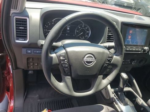 Used 2022 Nissan Frontier SV AWD/4WD image 17