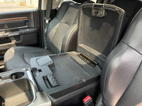 Used 2017 RAM 1500 Laramie w/ Convenience Group AWD/4WD image 41