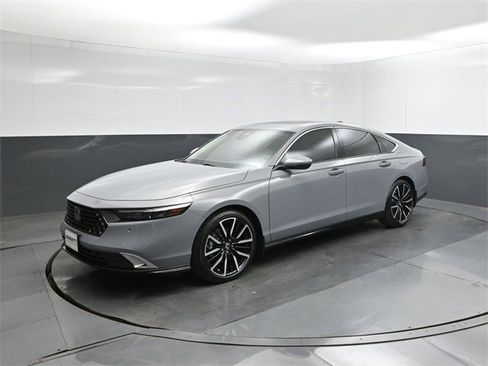 New 2025 Honda Accord Touring image 34