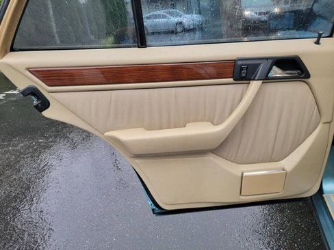 Used 1991 Mercedes-Benz 300 E 3.0 image 14