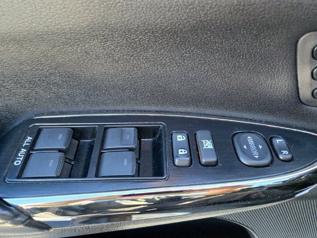 Used 2016 Toyota Avalon XLE Premium FWD image 35