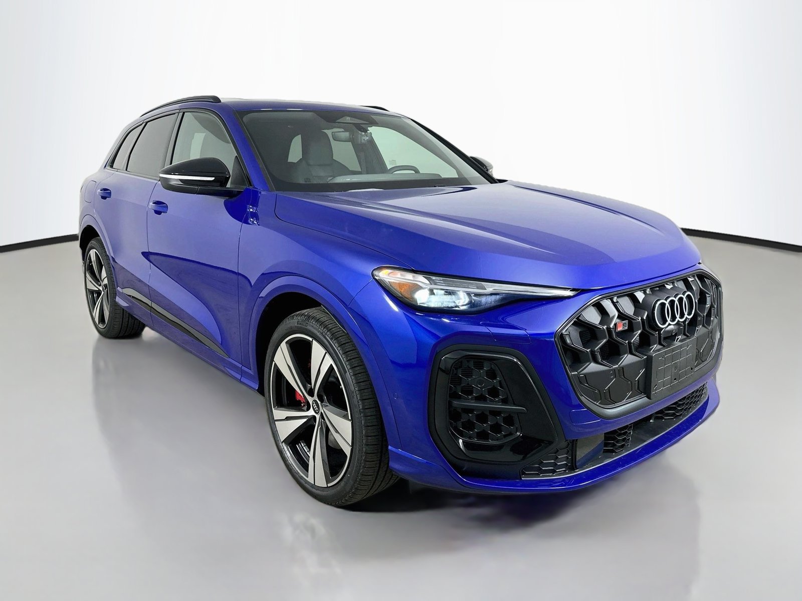 New 2026 Audi SQ5 Premium Plus AWD/4WD image 3