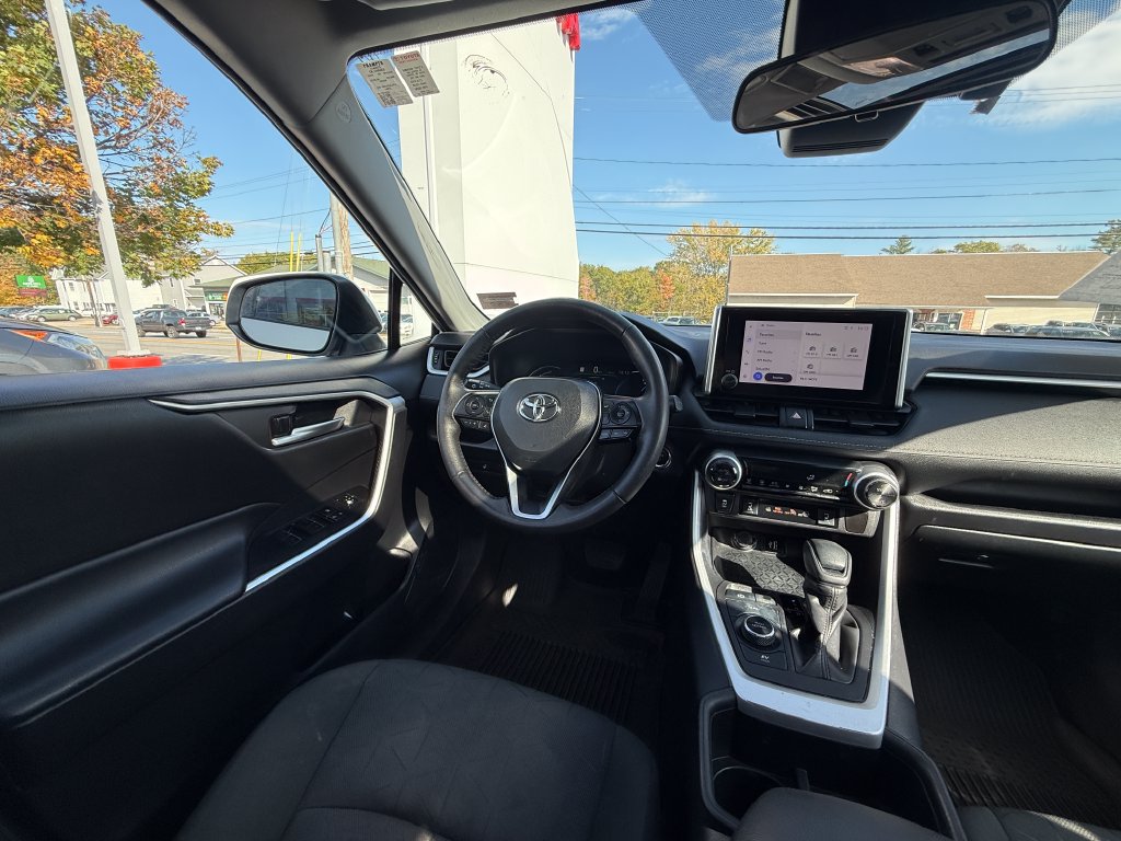 Used 2024 Toyota RAV4 XLE w/ Convenience Package AWD/4WD image 14