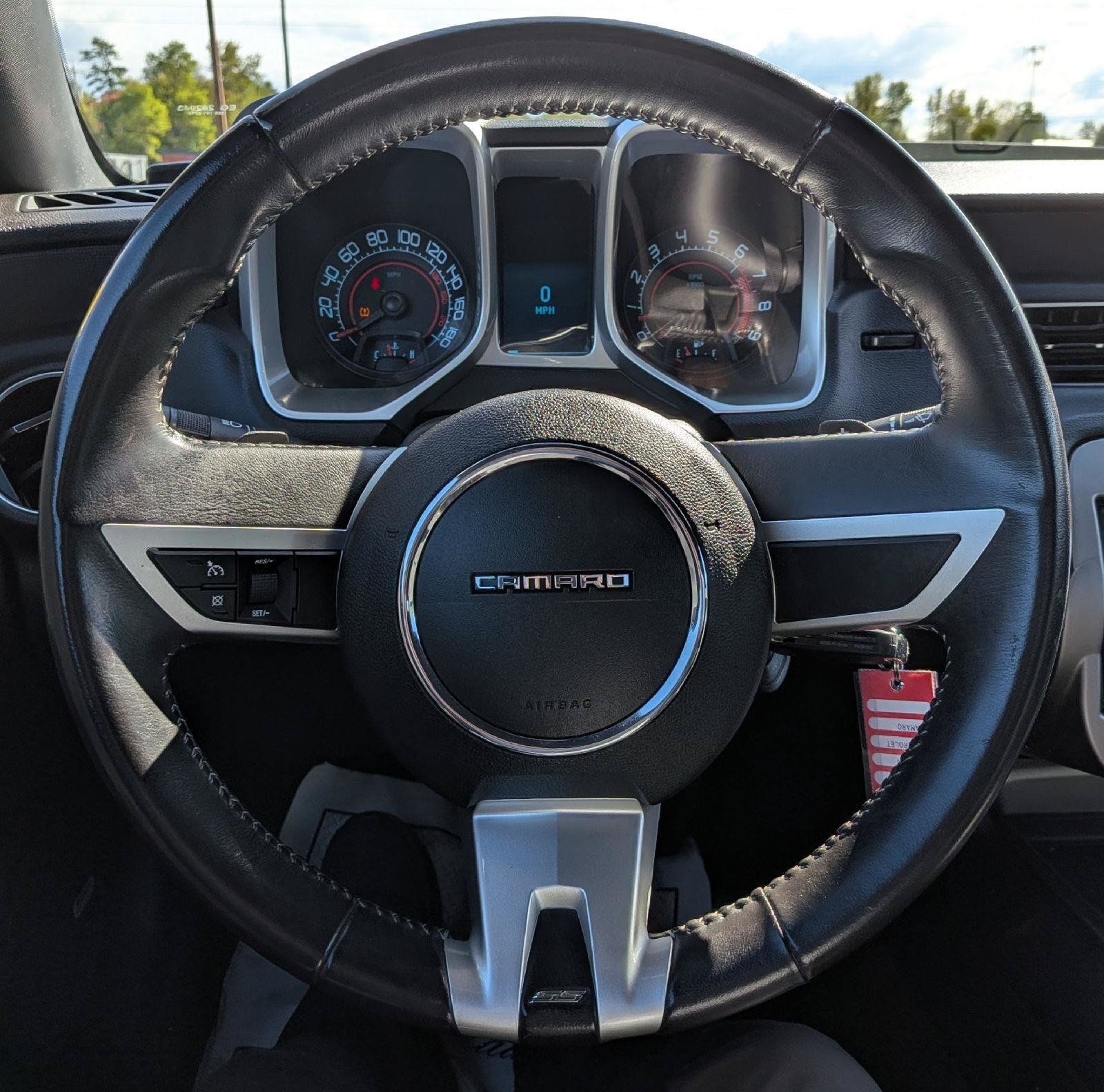 Used 2010 Chevrolet Camaro SS RWD image 16