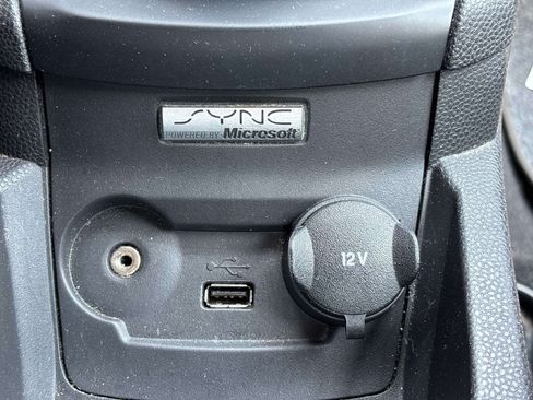 Used 2013 Ford Fiesta SE FWD image 22