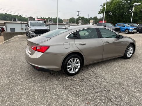 Used 2024 Chevrolet Malibu LT FWD image 5