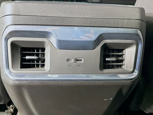 Used 2023 GMC Sierra 1500 Elevation image 27