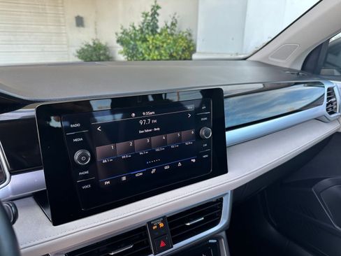 Used 2025 Volkswagen Taos SE image 20