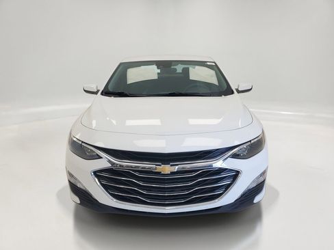 Used 2023 Chevrolet Malibu LT w/ Driver Confidence Package FWD image 2