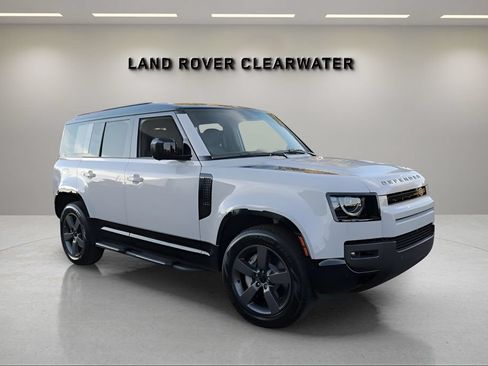 Used 2026 Land Rover Defender 110 X-Dynamic SE AWD/4WD image 7