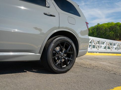 New 2026 Dodge Durango SRT Hellcat w/ Premium Group AWD/4WD image 17