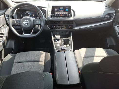 Used 2024 Nissan Rogue SV AWD/4WD image 10