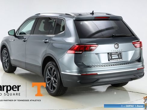 Used 2024 Volkswagen Tiguan SE w/ Panoramic Sunroof Package FWD image 7